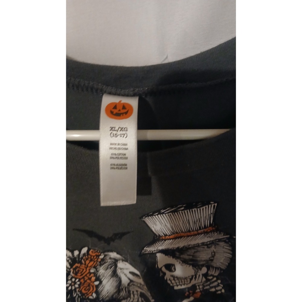 Halloween long sleeve shirt Womens XL - Picture 2 of 4